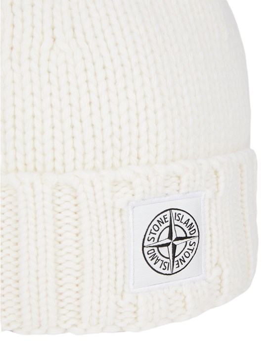 stone island beanie cream