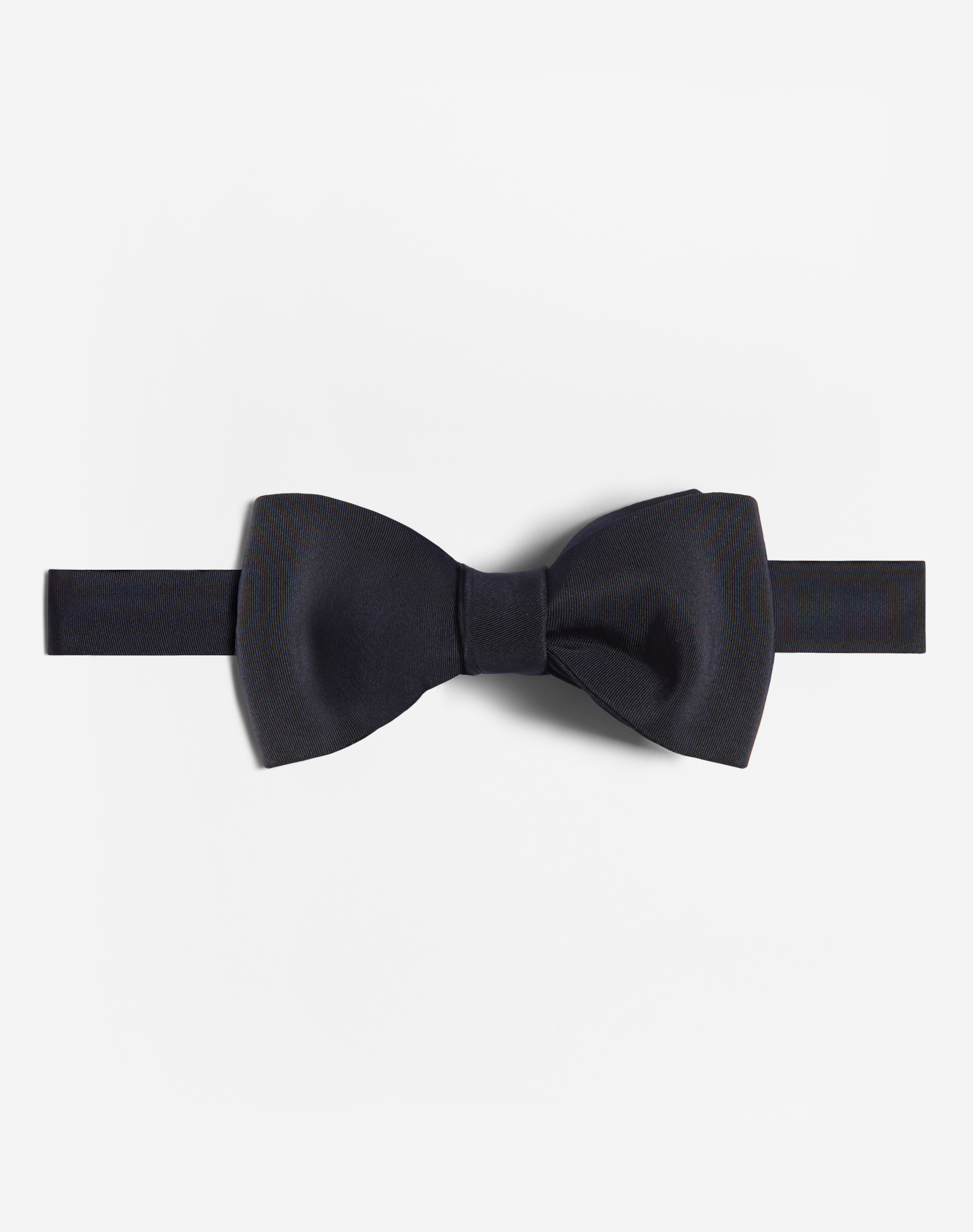 Dunhill Duchess Satin Pointed Butterfly Bow-tie In Black