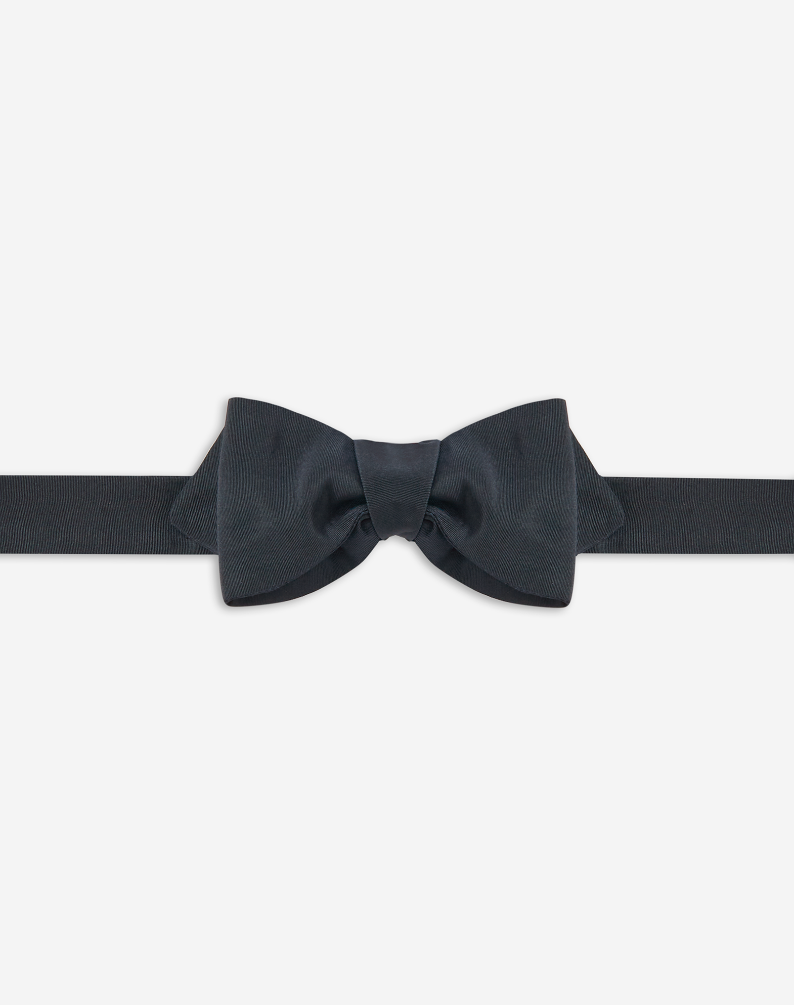 Dunhill Silk Faille Pointed Butterfly Self Bow-tie In Black
