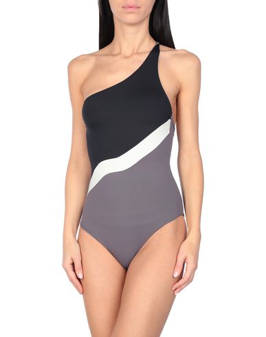 Слитный купальник