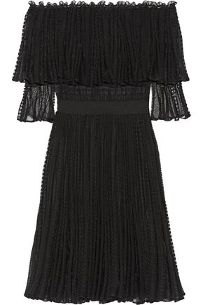 ALEXANDER MCQUEEN Off-the-shoulder ruffled knitted dress