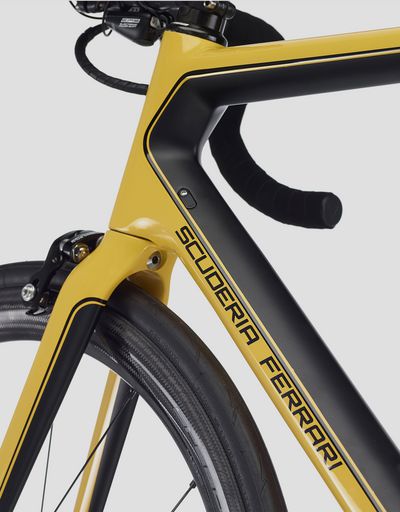 Scuderia Ferrari Online Store - Bike SF01 Limited Edition Giallo Modena - Sport Bikes