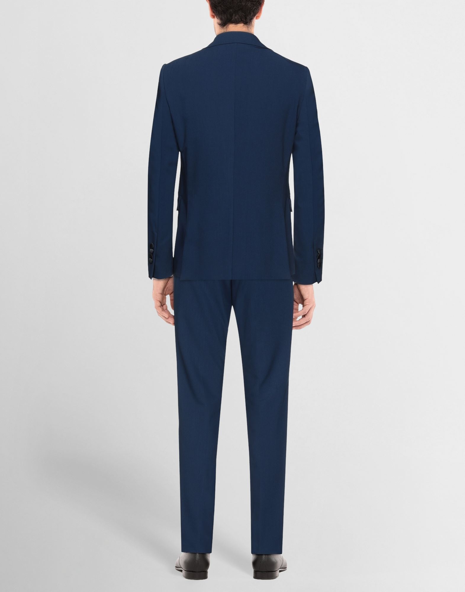  Hilton - Trajes Y Conjuntos - Trajes - On Yoox.com 
