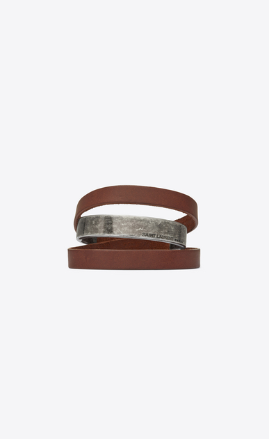 nomade dreifaches armband aus dunkelbraunem leder und metall